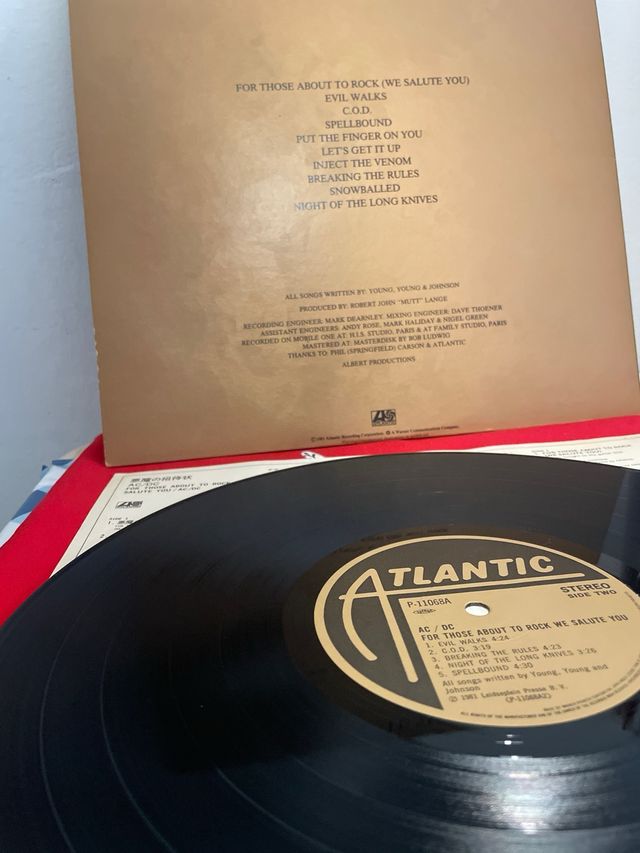 Vinilo ACDC for those about to rock japón