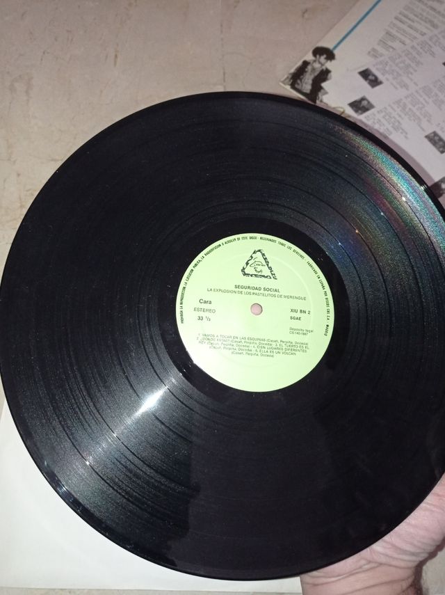 VINILO SEGURIDAD SOCIAL LA EXPLOSIÓN