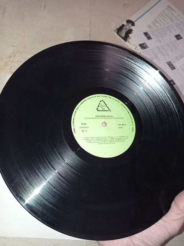 VINILO SEGURIDAD SOCIAL LA EXPLOSIÓN