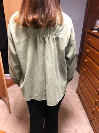 Sobrecamisa, camisa o chaqueta pana Zara