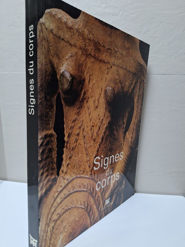 SIGNOS DEL CUERPO. ARTE AFRICANO. Musee dapperE