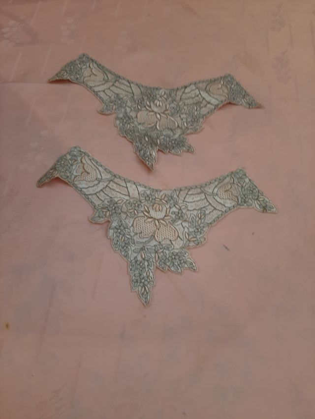 9 APLICACIONES ANTIGUAS DE SEDA ROSA, BORDADAS