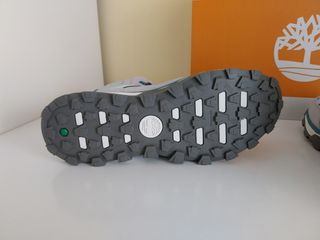 Bota montaña mujer