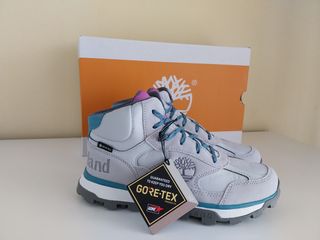 Bota montaña mujer