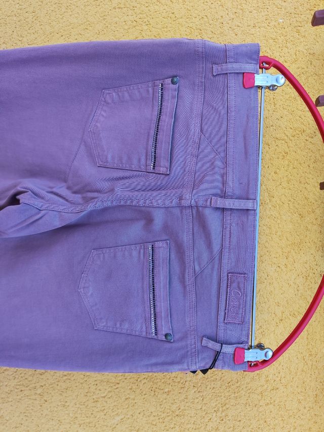 Pantalán lila claro de señora