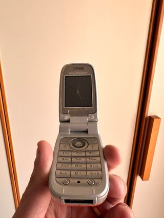 Telefono vintage da collezione Sony Ericsson