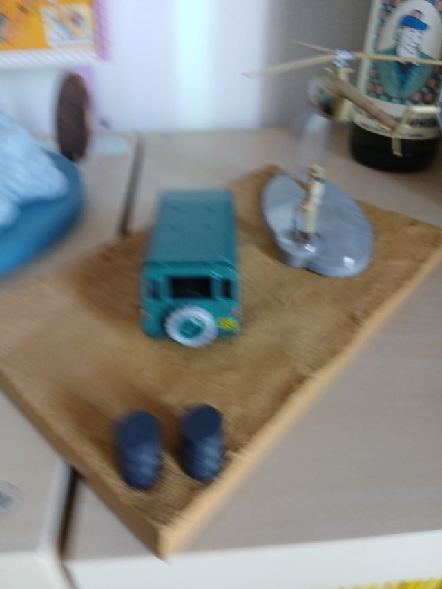 Diorama artesanal tintin con elementos oficiales