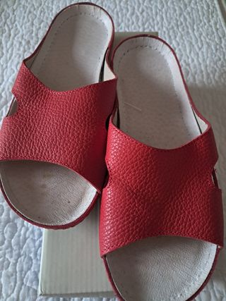 SANDALIA PLANA ROJAS N36 