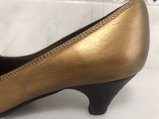 Zapatos tacón cobre Latouche