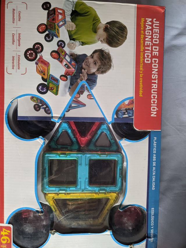 Juego de construcción magnético