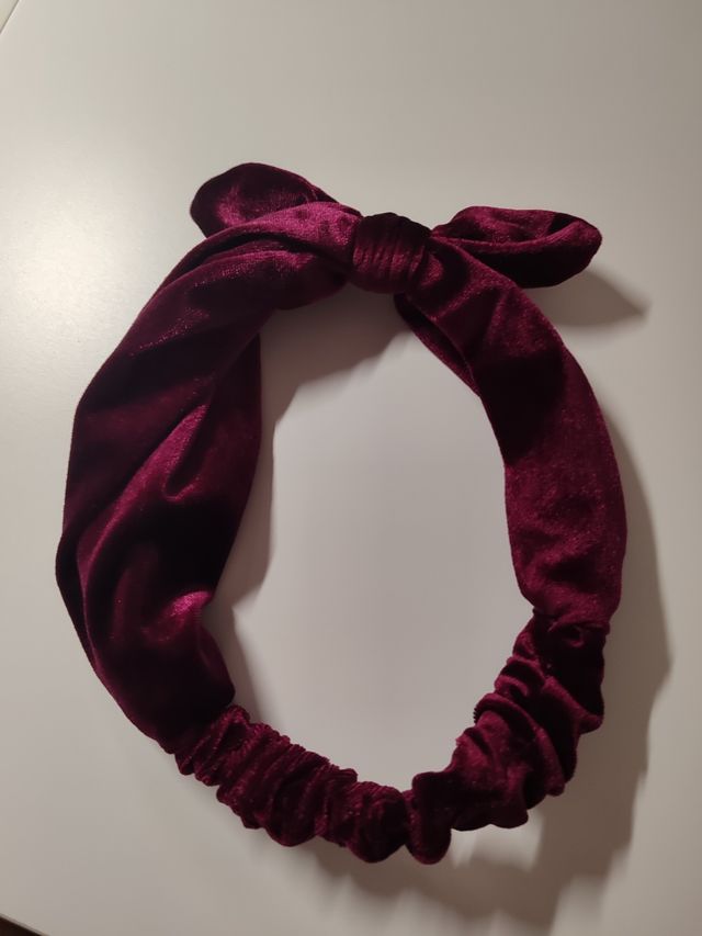 Cinta para el pelo granate Stradivarius