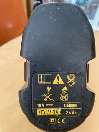 Carcasa batería Dewalt