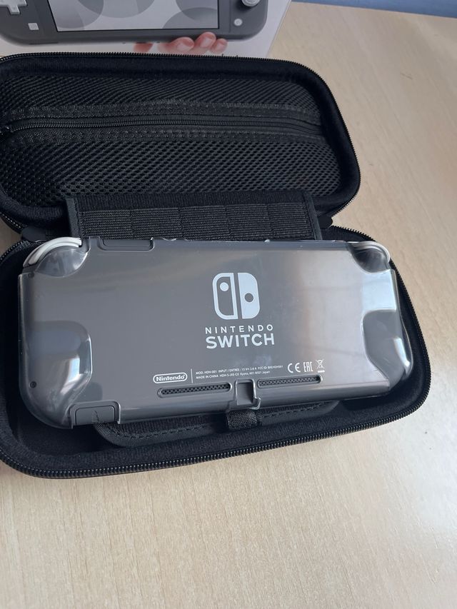 Nintendo switch lite e jogos