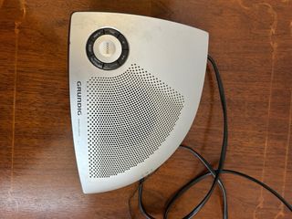 Reloj despertador y radio. Tres en uno