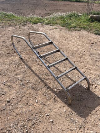 Escalera aluminio piscina