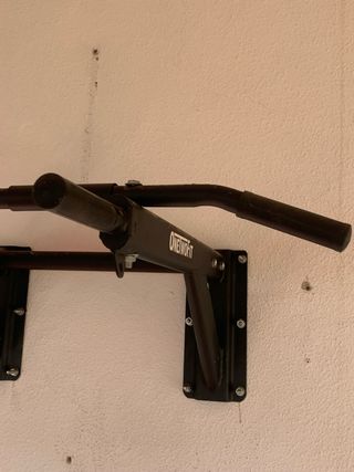 2 APARATOS DE DOMINADAS Y ABDOMINALES