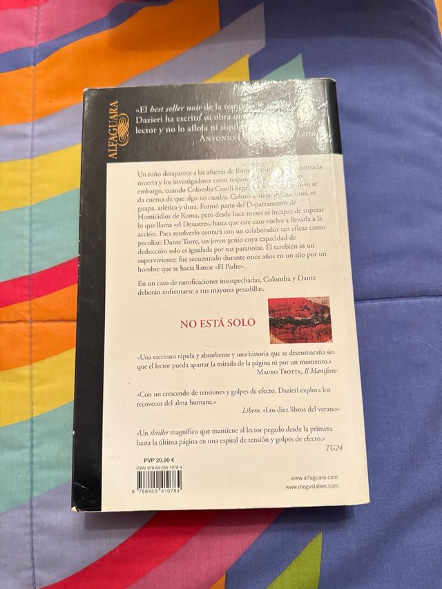 No está solo/ Kill the Father (Spanish Edition)