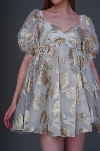 Vestido Babydoll mini metalizado