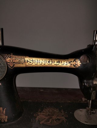 Maquina de coser antigua