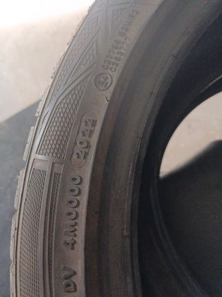 215-45-18 Vredestein winrad pro, 2 neumáticos.