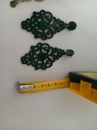 Pendientes verdes