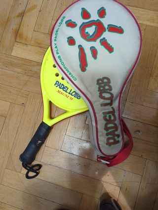 Raqueta pádel y funda