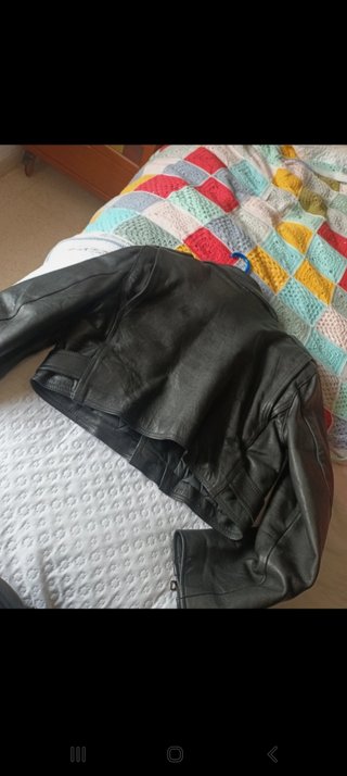 Chaqueta cuero torera AMI LONDON