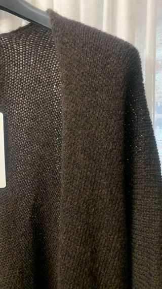 Poncho oversize de flecos marrón