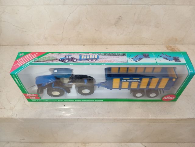 SIKU REF 1947 TRACTOR CON REMOLQUE