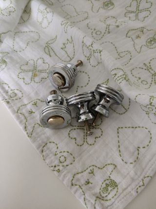 Vendo 4 pomos