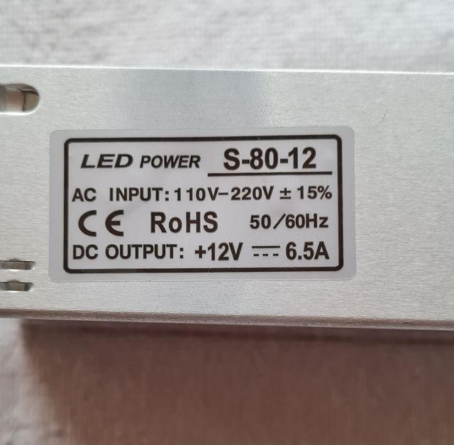 fuente de alimentación para led