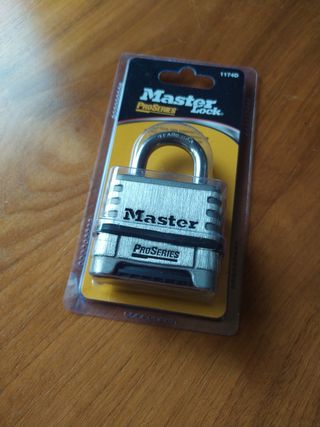 Candado reprogramable Master Lock 1174D