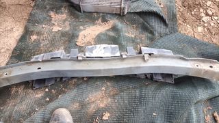 Traviesa frontal Opel Astra h