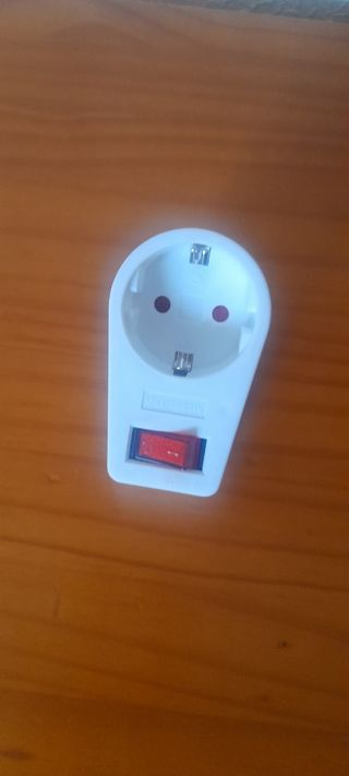 Enchufe con interruptor 