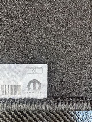 Set tappetini Mopar 500x