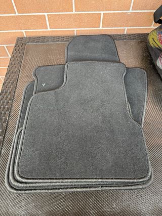 Set tappetini Mopar 500x