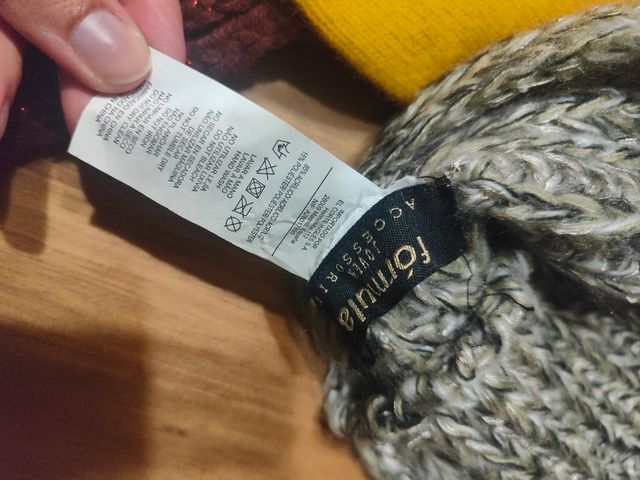 Lote 2 bufandas y guantes