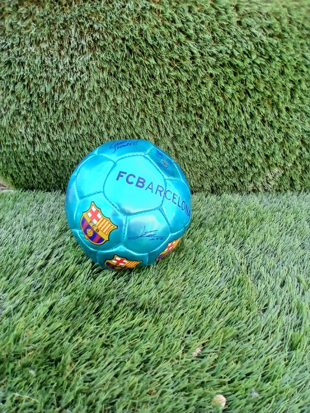 Balón de fútbol pequeño fcb