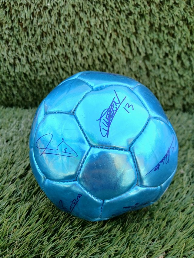 Balón de fútbol pequeño fcb