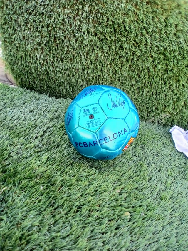 Balón de fútbol pequeño fcb