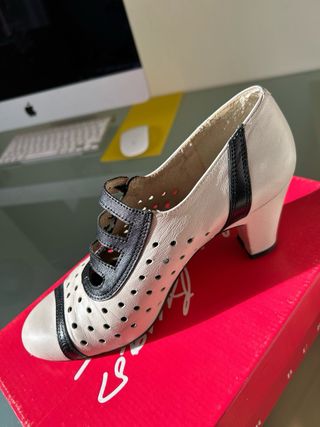 Zapatos tacón estilo años 50