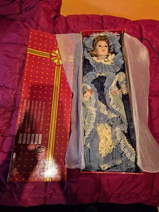 Muñeca porcelana Regal Arts 65cm