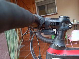 Bici carretera carbono Fuji sst