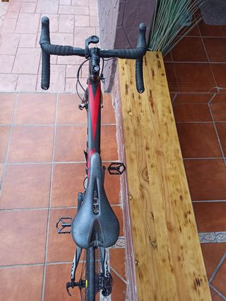 Bici carretera carbono Fuji sst