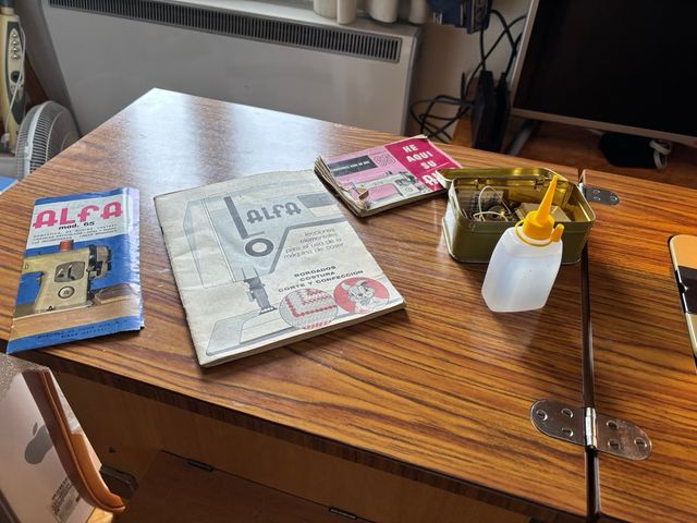 Maquina de Coser Alfa Mod. 65