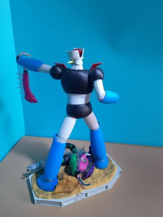 Mazinger Z contra bestia Gelbros J3
