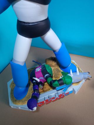 Mazinger Z contra bestia Gelbros J3