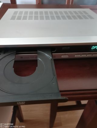 Reproductor de DVD y CD LG Home Cinema 5.1