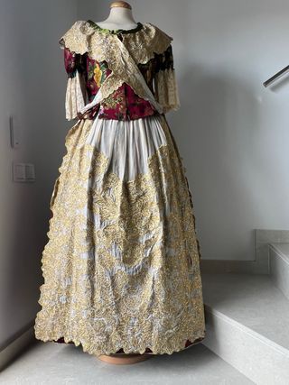 Traje de fallera 