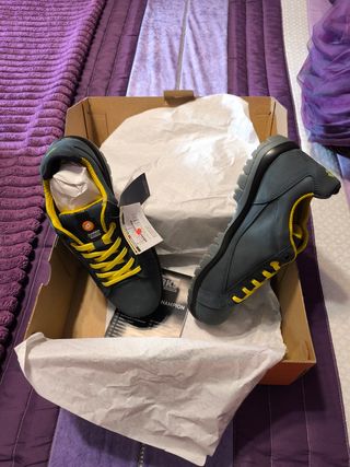 Zapatos deportivos de trabajo